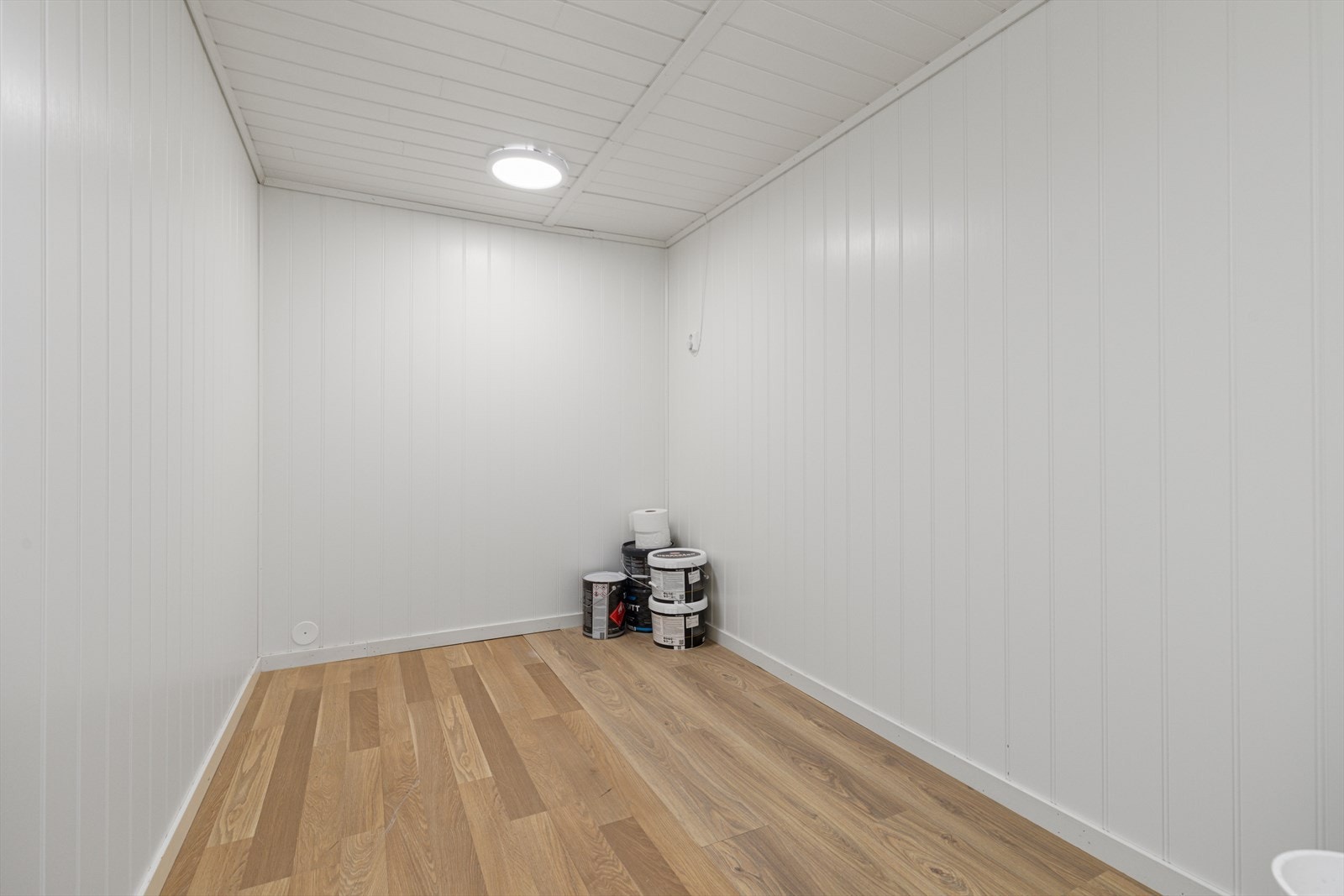 Bod i kjeller Galleribilde