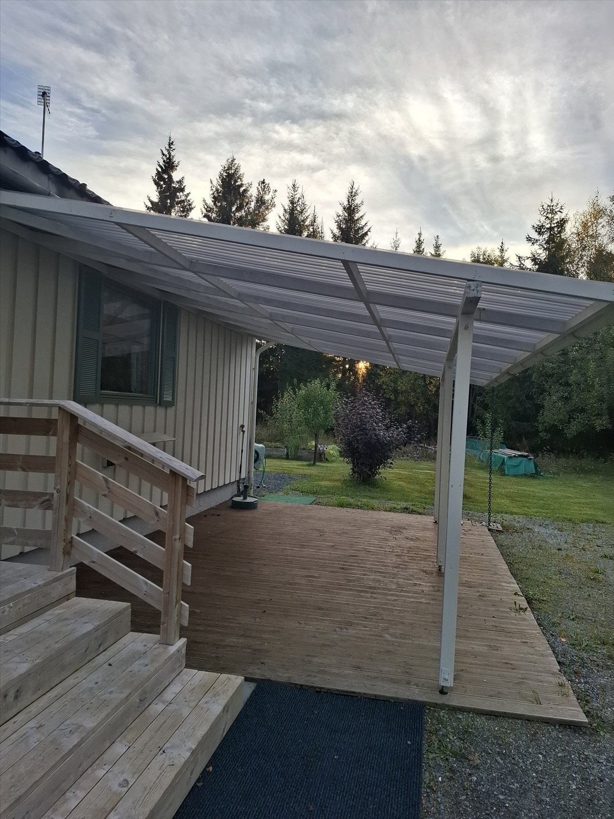 Overbygd veranda. Galleribilde