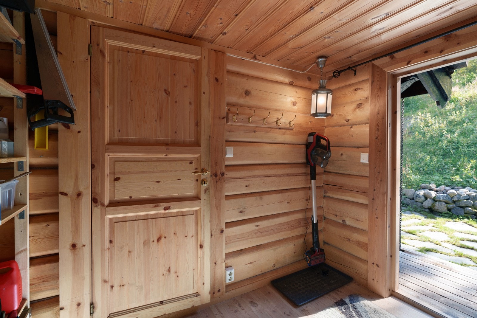 Gang ut og videre til anneks. Galleribilde