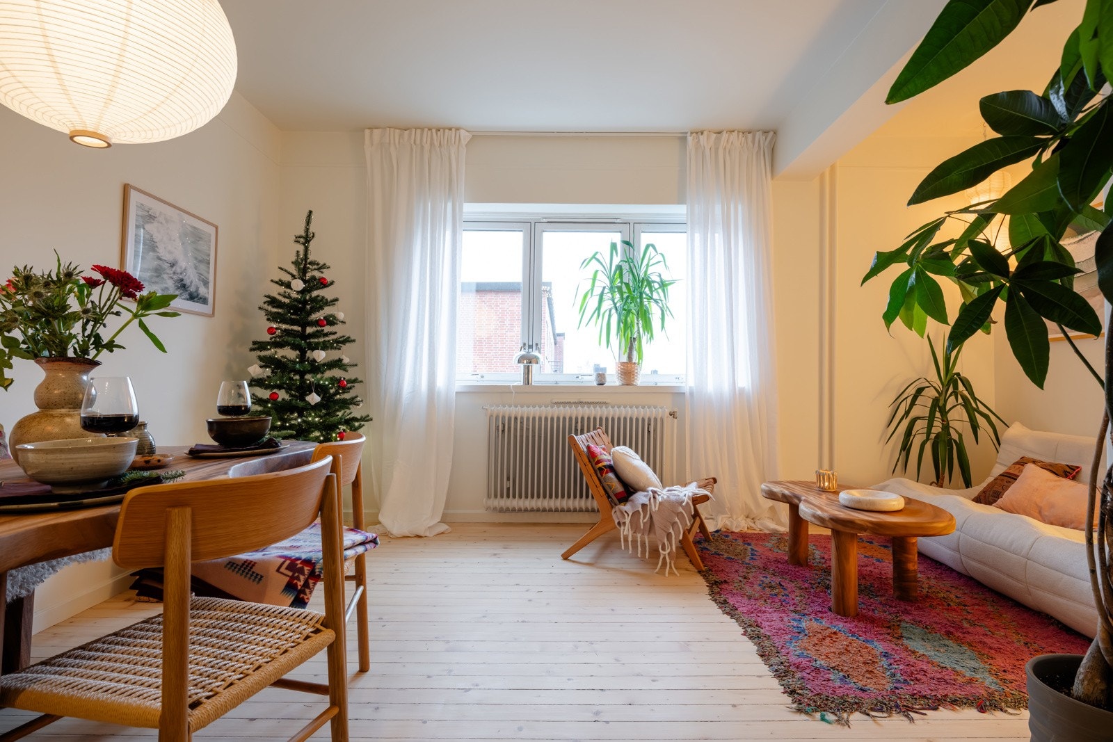 Leiligheten er vel gjennomført med originalt tregulv og malte overflater. Galleribilde