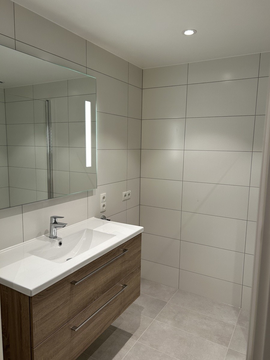 Bad med plass til vaskemaskin Galleribilde