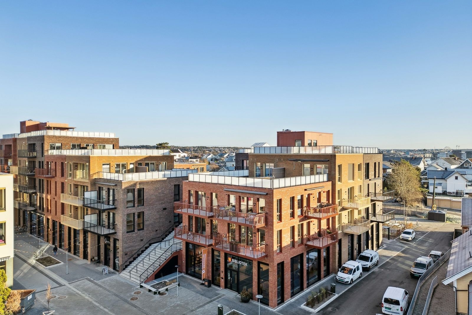 I første etasje ligger det ulike servicetilbud Galleribilde