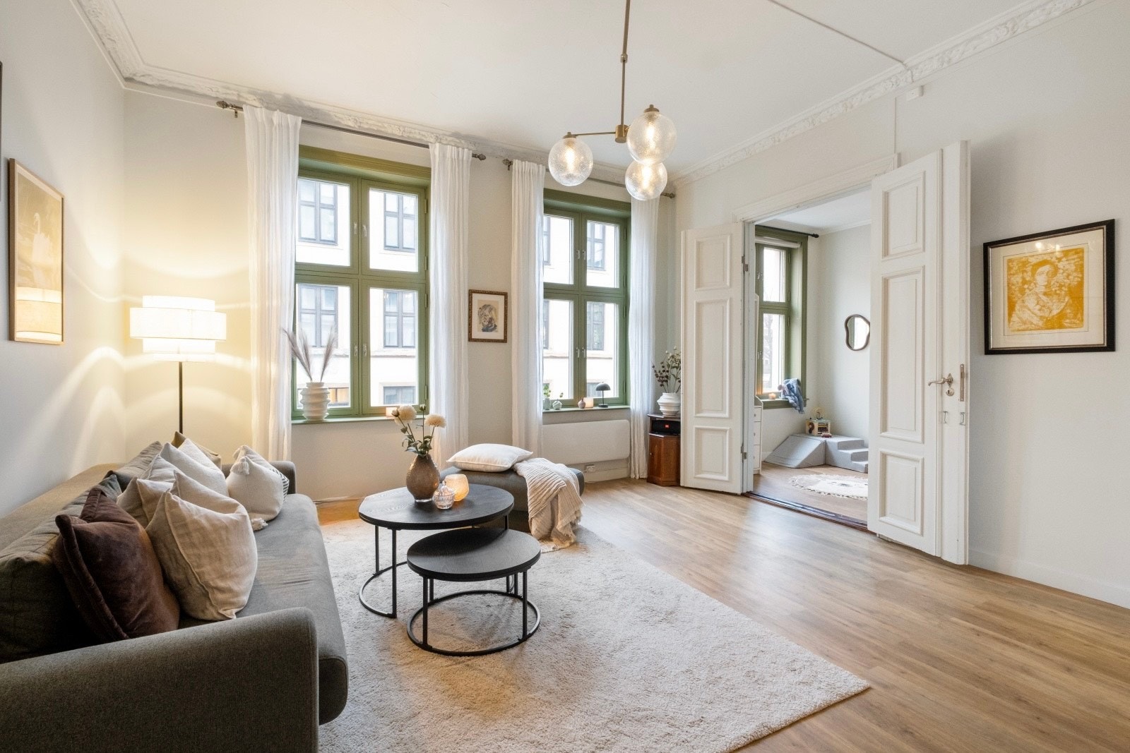 Her får du en lys, klassisk og sjarmerende leilighet med en svært ettertraktet beliggenhet på Torshov Galleribilde