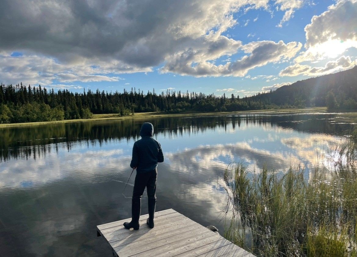 Hytta ligger rett i nærheten av Kivostjernet. (Selgers eget bilde) Galleribilde