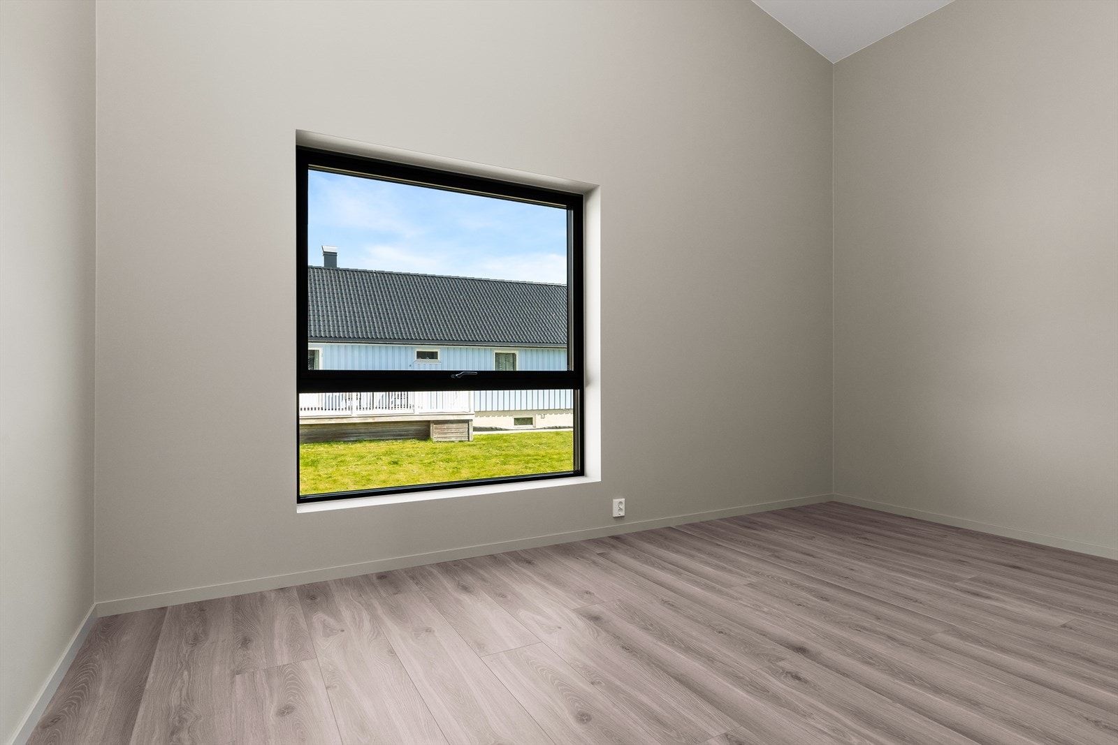 033_Soverom 2. 2. etg..jpg Galleribilde