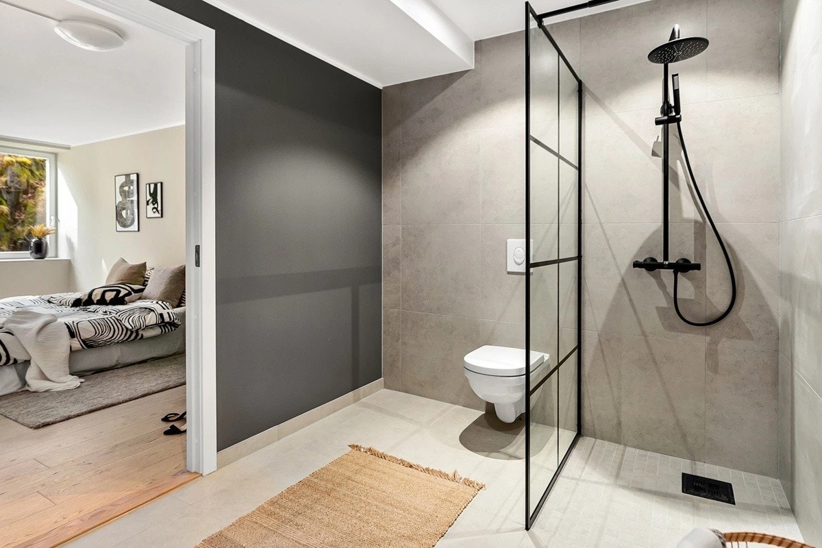 Privat bad tilhørende soverom 1. Galleribilde