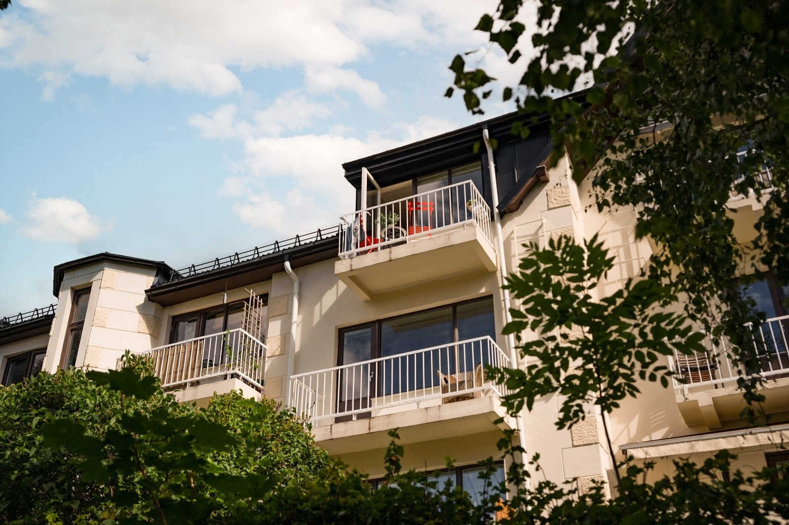 Fasade sett fra felles uteområde. Galleribilde