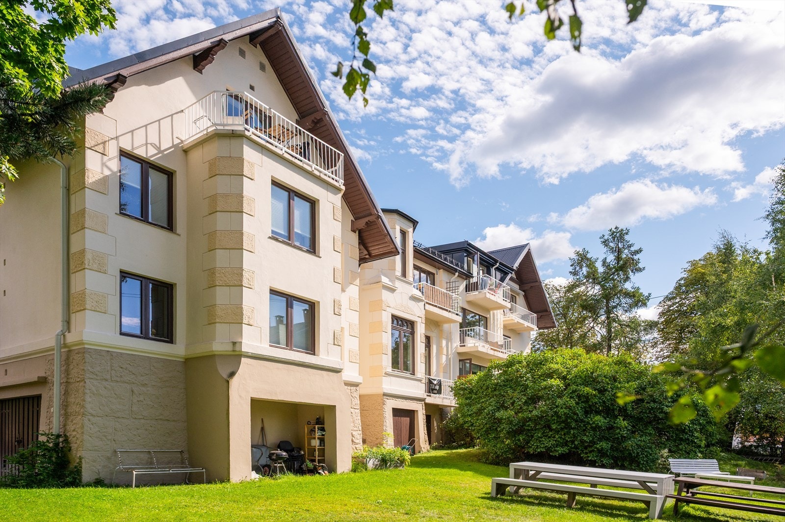 Fasade sett fra felles uteområde. Galleribilde