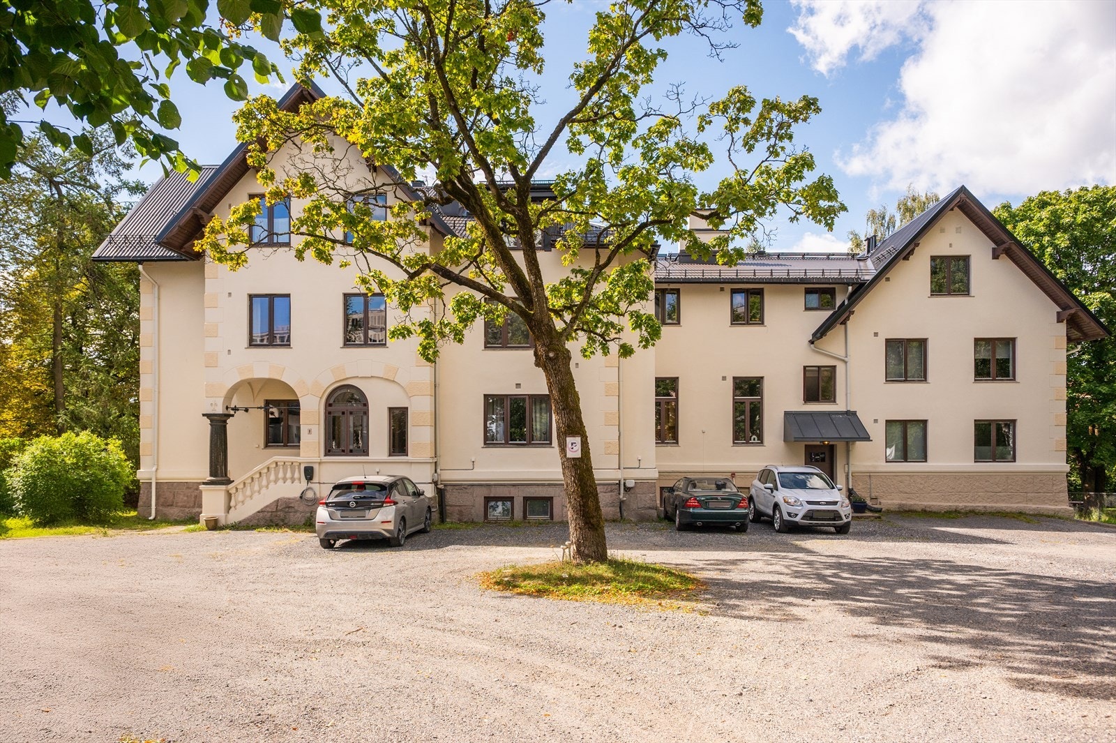 Gratis parkering for beboerne. Galleribilde