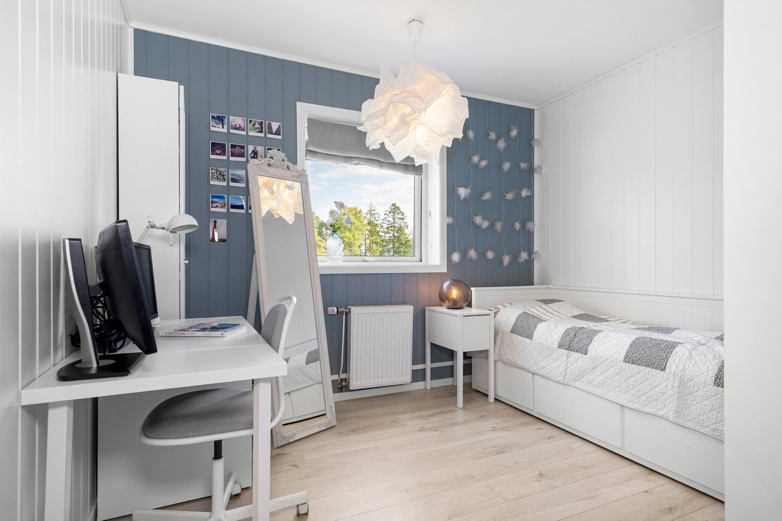 Soverom 2 er pusset opp Galleribilde