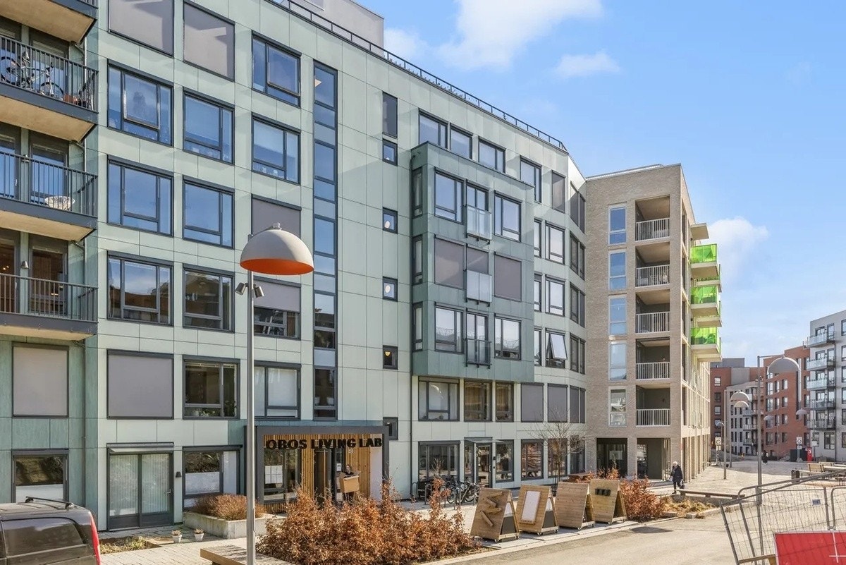 Fasade - hovedinngang Galleribilde