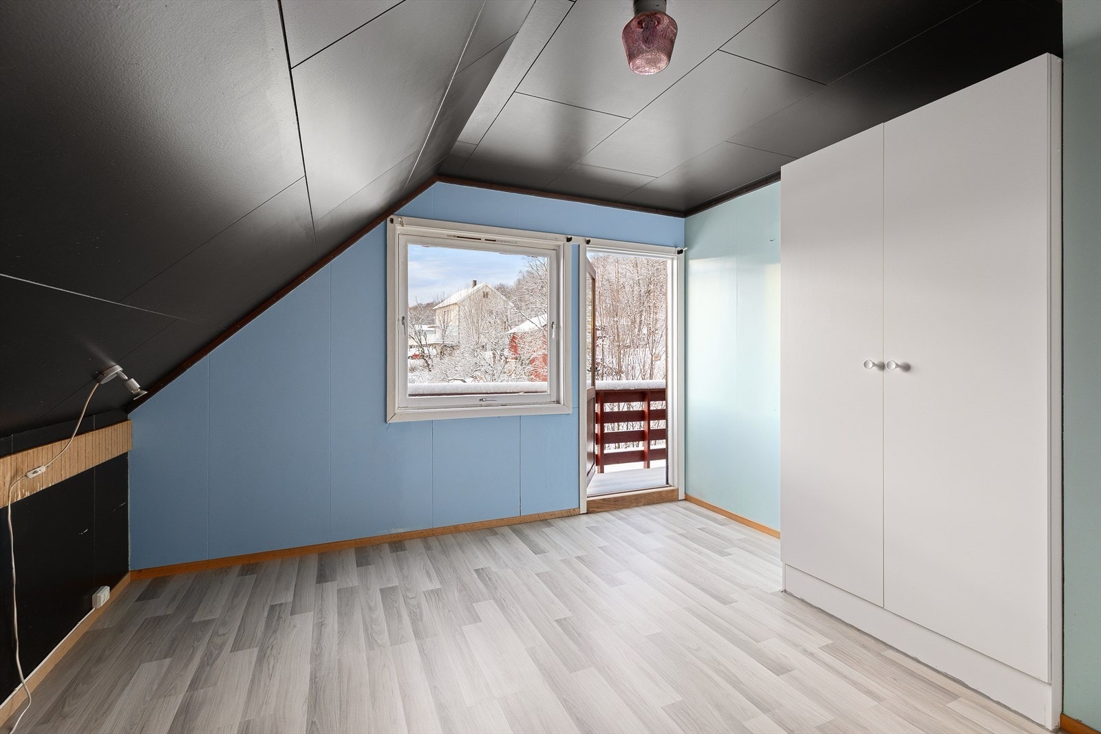 Utgang til luftebalkong på ca. 4 kvm Galleribilde