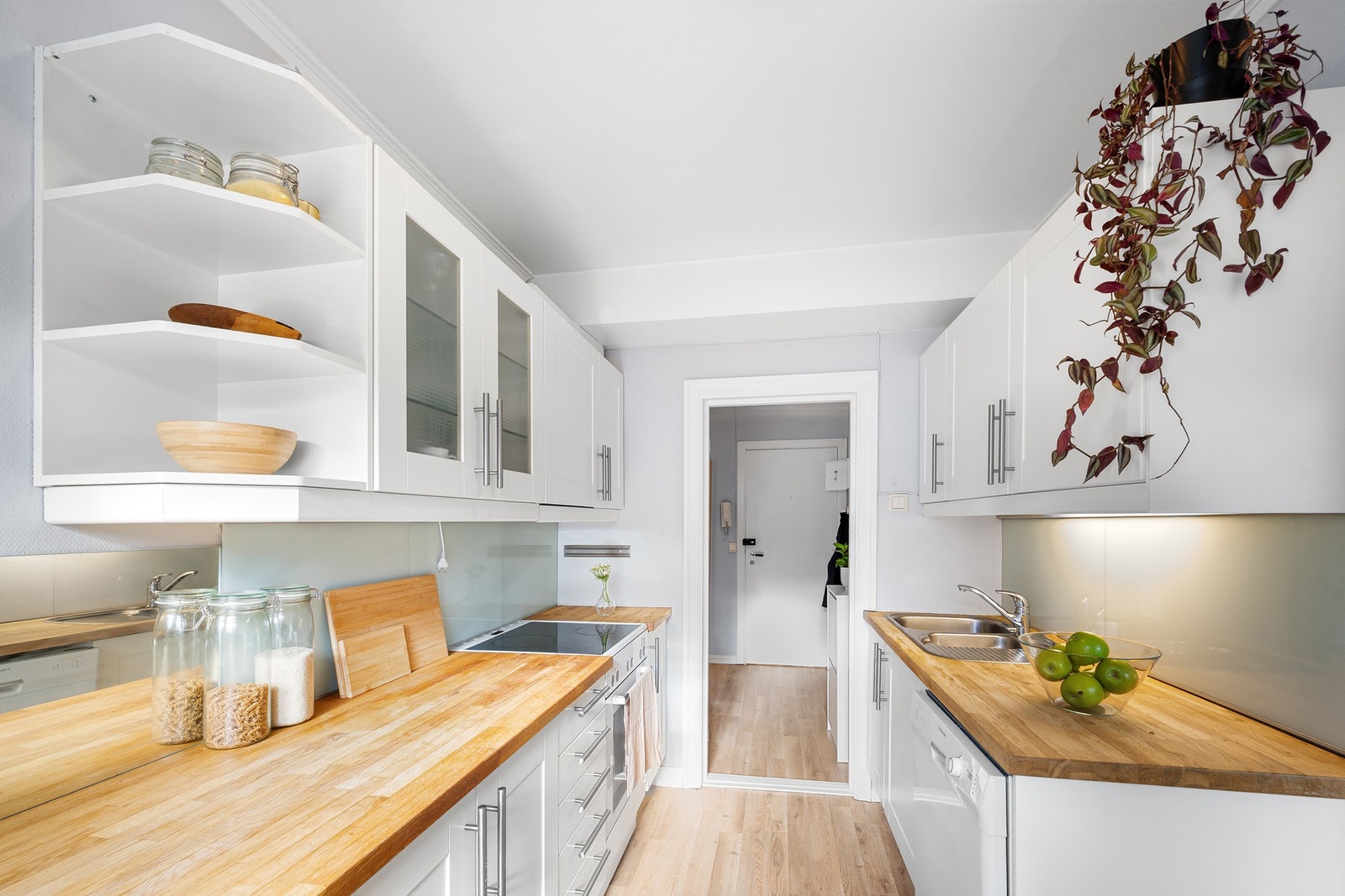 Kjøkkenet er vurdert til tilstandsgrad 1 av takstmann, og fremstår som godt vedlikeholdt. Galleribilde