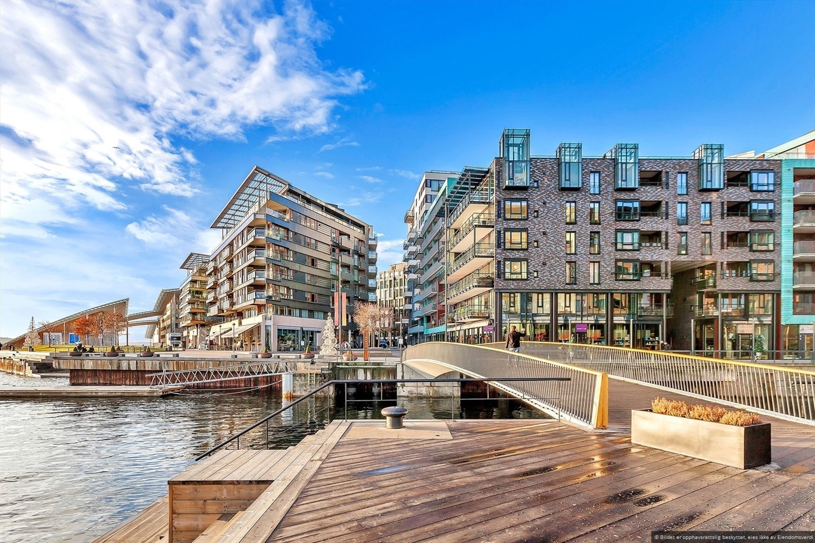 Tjuvholmen - oase ved fjorden og innen kort gangavstand til sentrum. Galleribilde