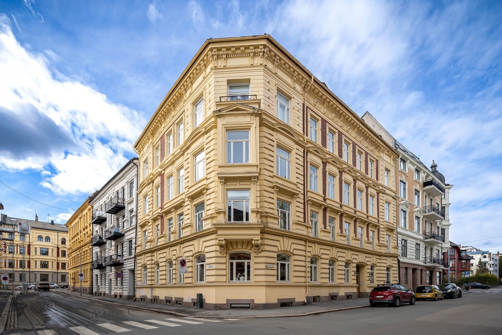 Sameiet består av 11 boligseksjoner og er et meget veldrevent sameie. Galleribilde