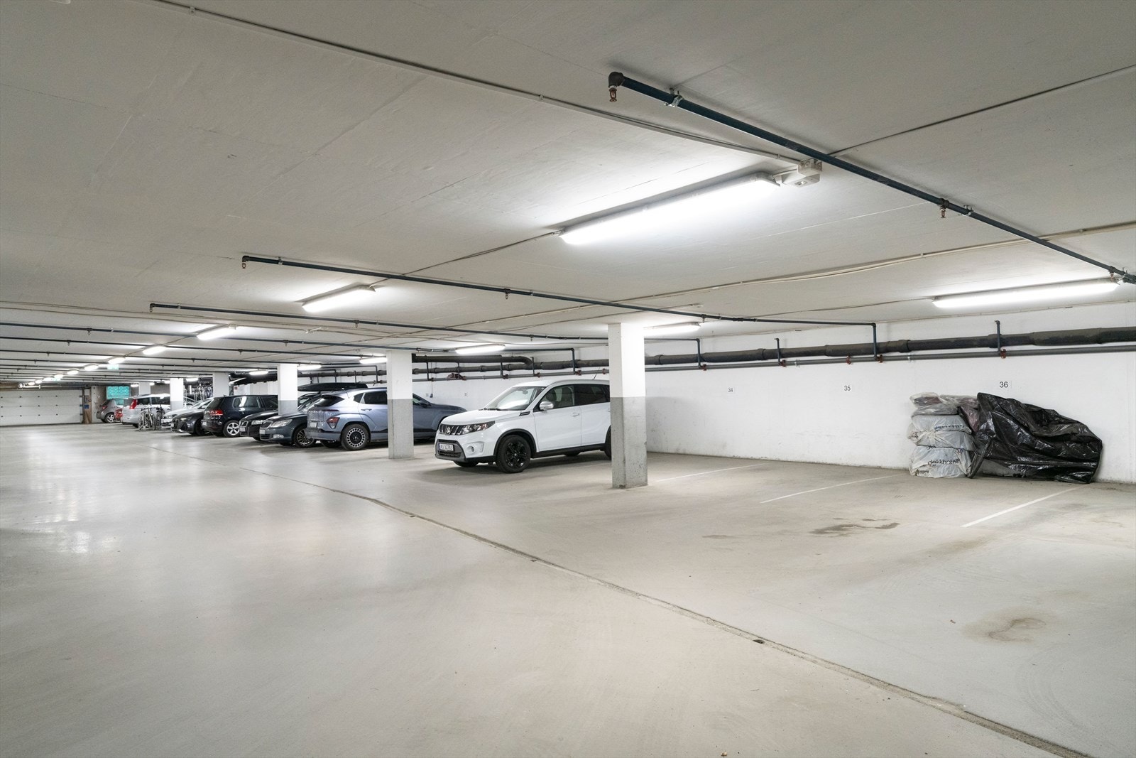 Det medfølger fast parkeringsplass i p-kjeller. Galleribilde