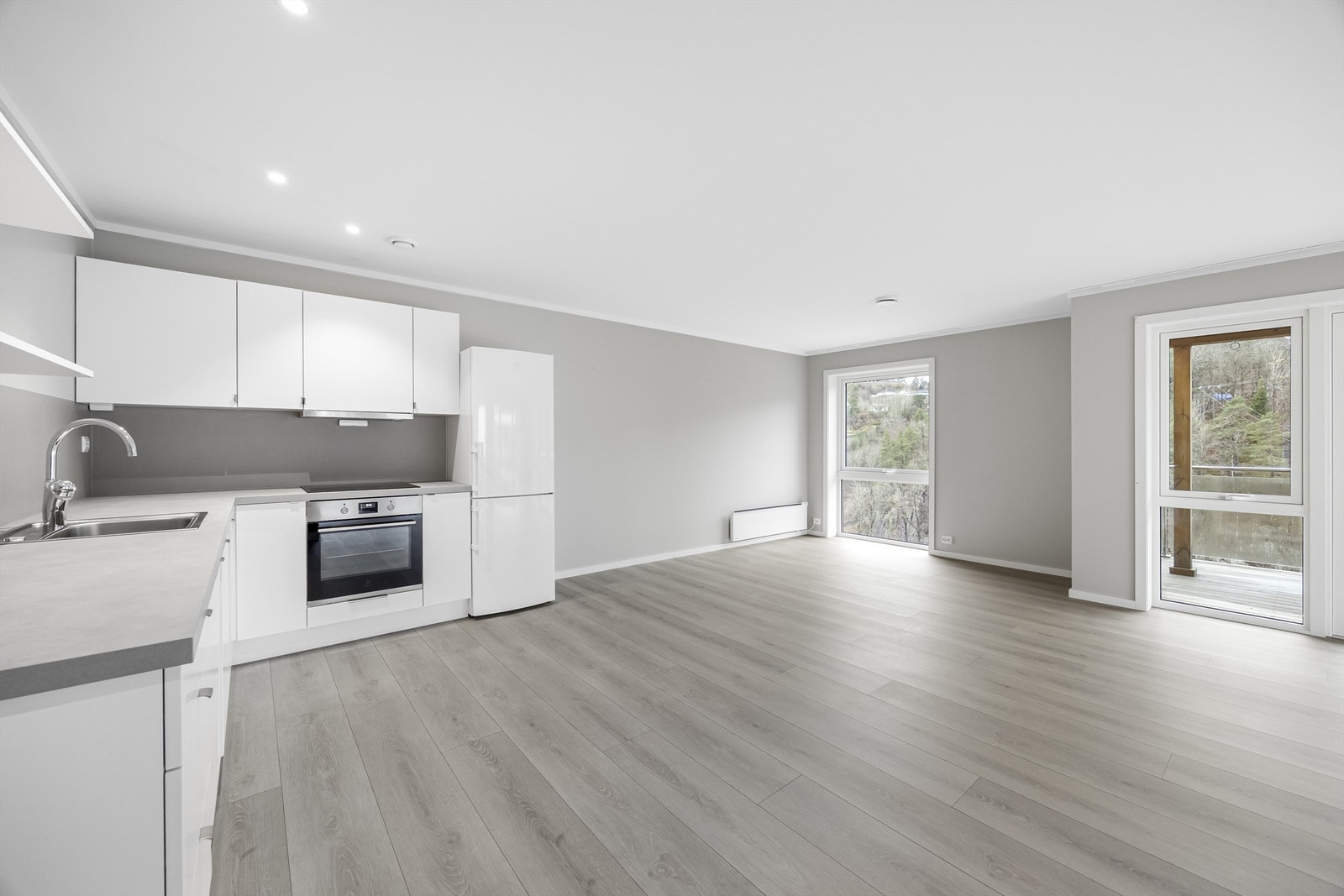 Flott åpen løsning, med mulighet for et tredje soverom i hjørnet. Galleribilde