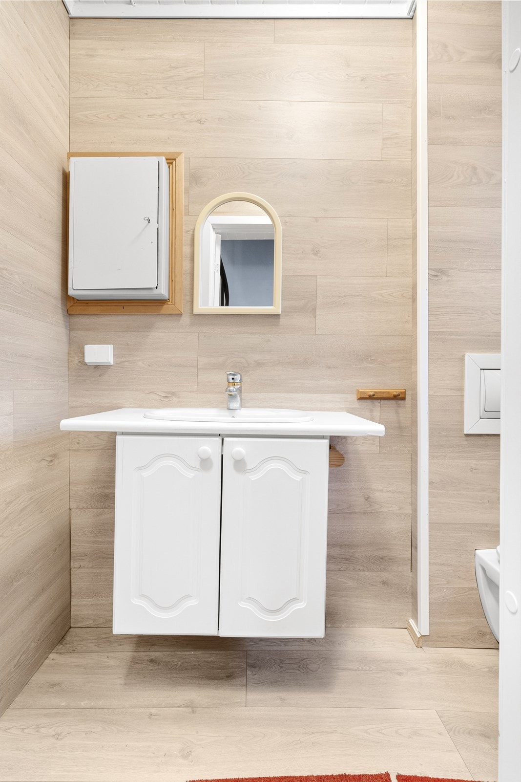 Toalettrom. Galleribilde