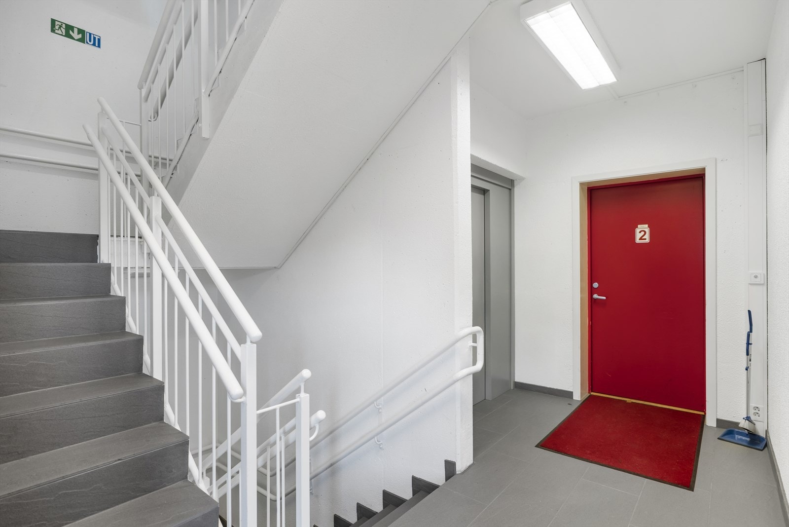 Leiligheten har en enkel adkomst via trapp eller heis. Galleribilde