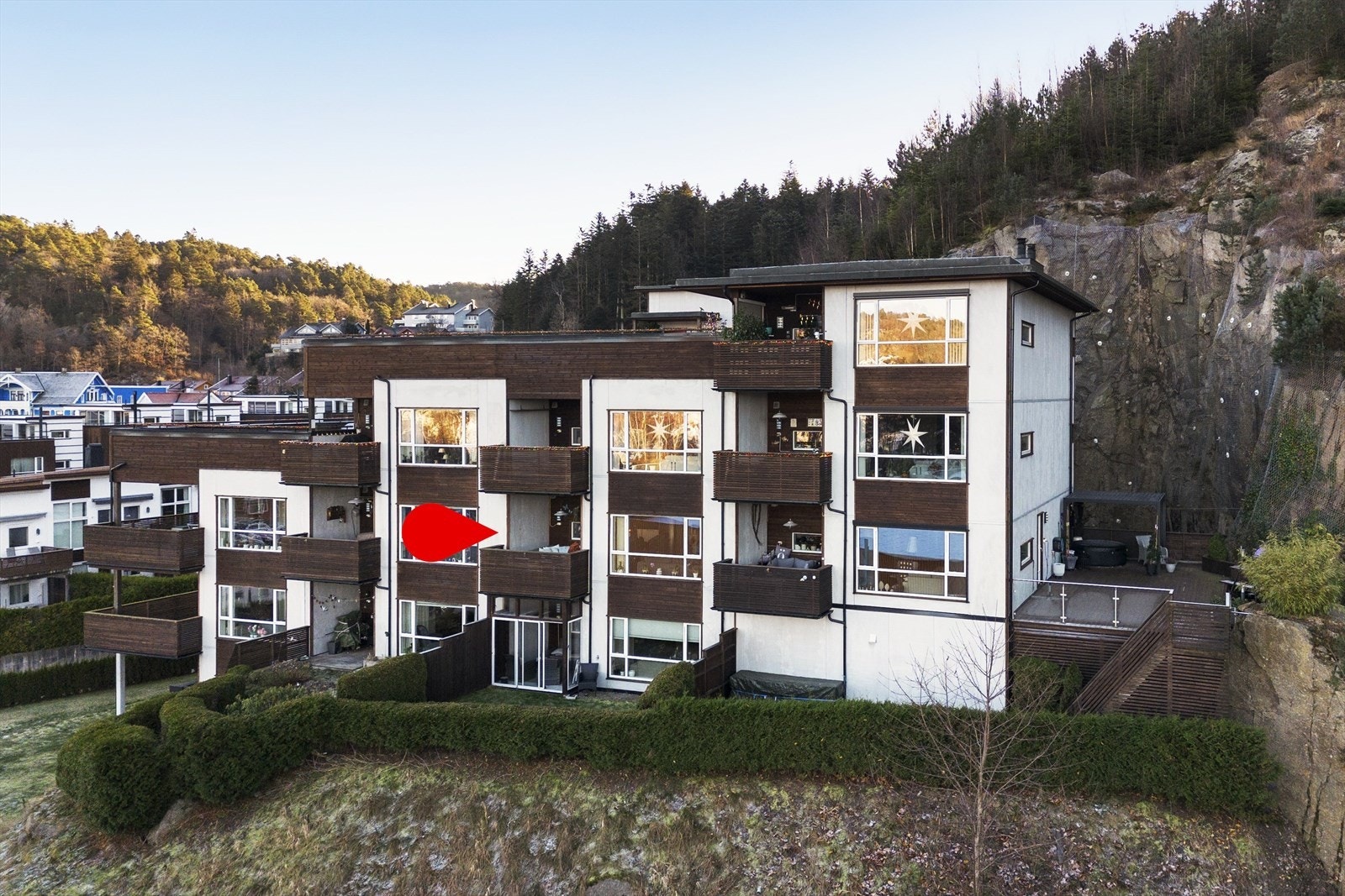 Eiendomsmegler 1 Mandal har gleden av å presentere denne praktiske 3-roms leiligheten i Kvislastubben 11! Galleribilde