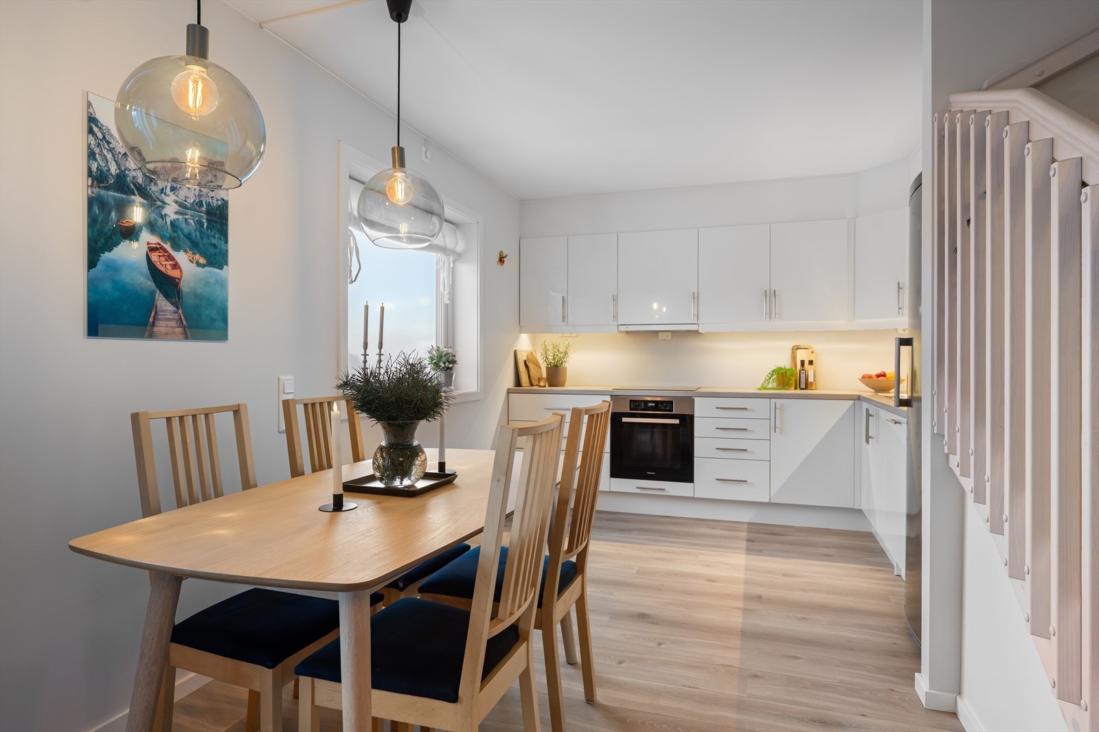 Kjøkkeninnredning fra Siam Lama med glatte fronter. Galleribilde