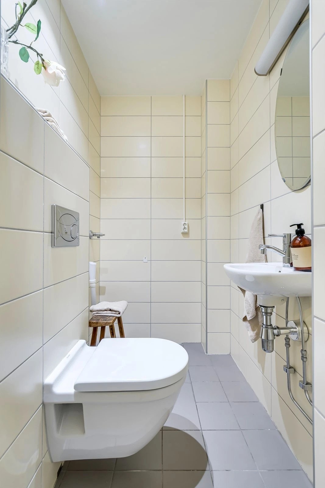 WC-rom med opplegg vaskemaskin Galleribilde