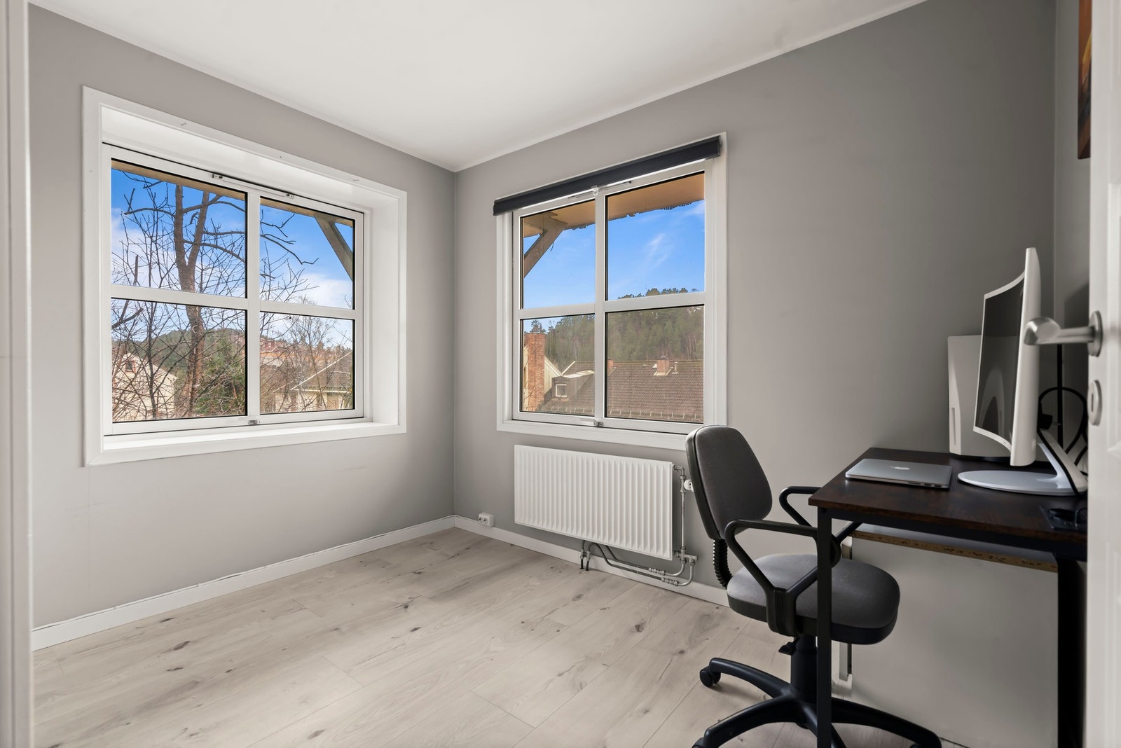 Soverom 2 kan brukes til så mangt, la det være kontor/gjesterom/barnerom eller oppfylle hobbyen? Galleribilde