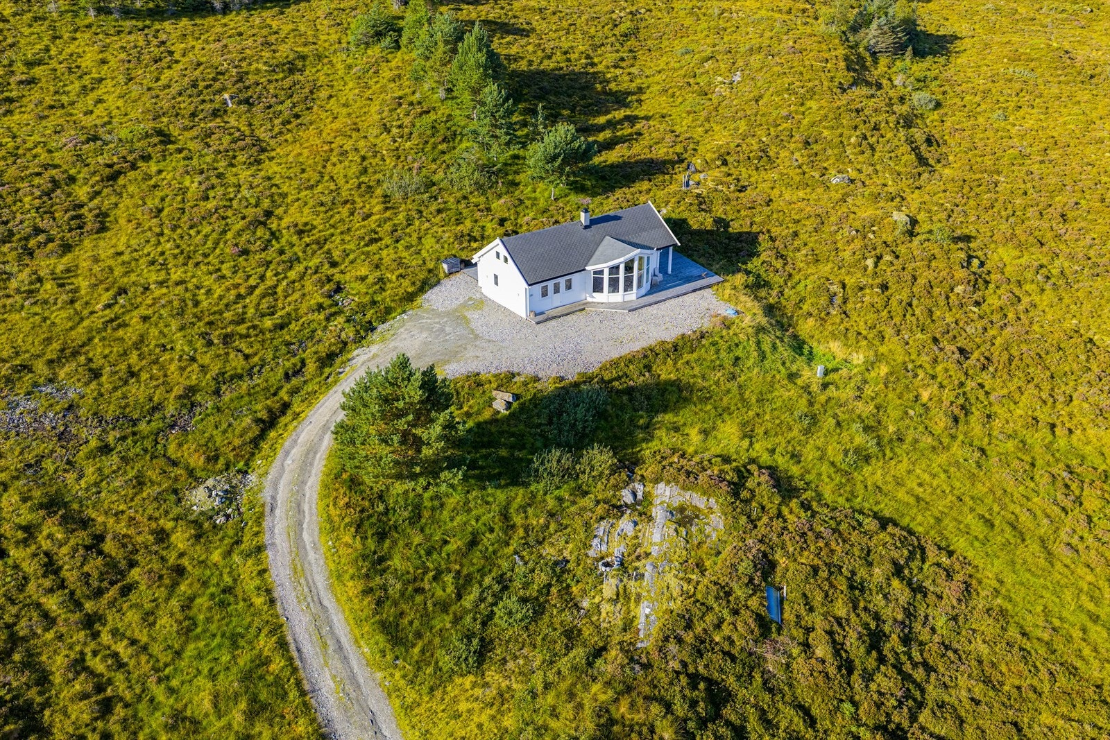 En moderne fritidsbolig med sjel - og en beliggenhet som gir deg minner for livet Galleribilde