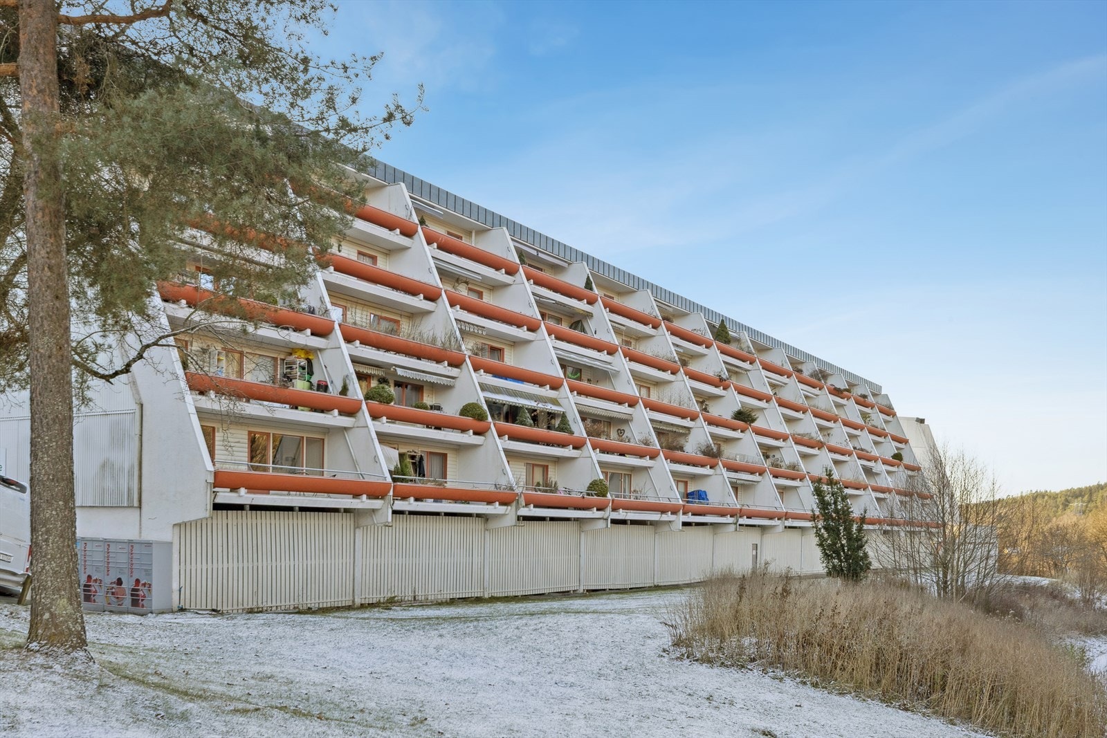 Leiligheten disponerer egen garasjeplass i felles garasjeanlegg. Galleribilde