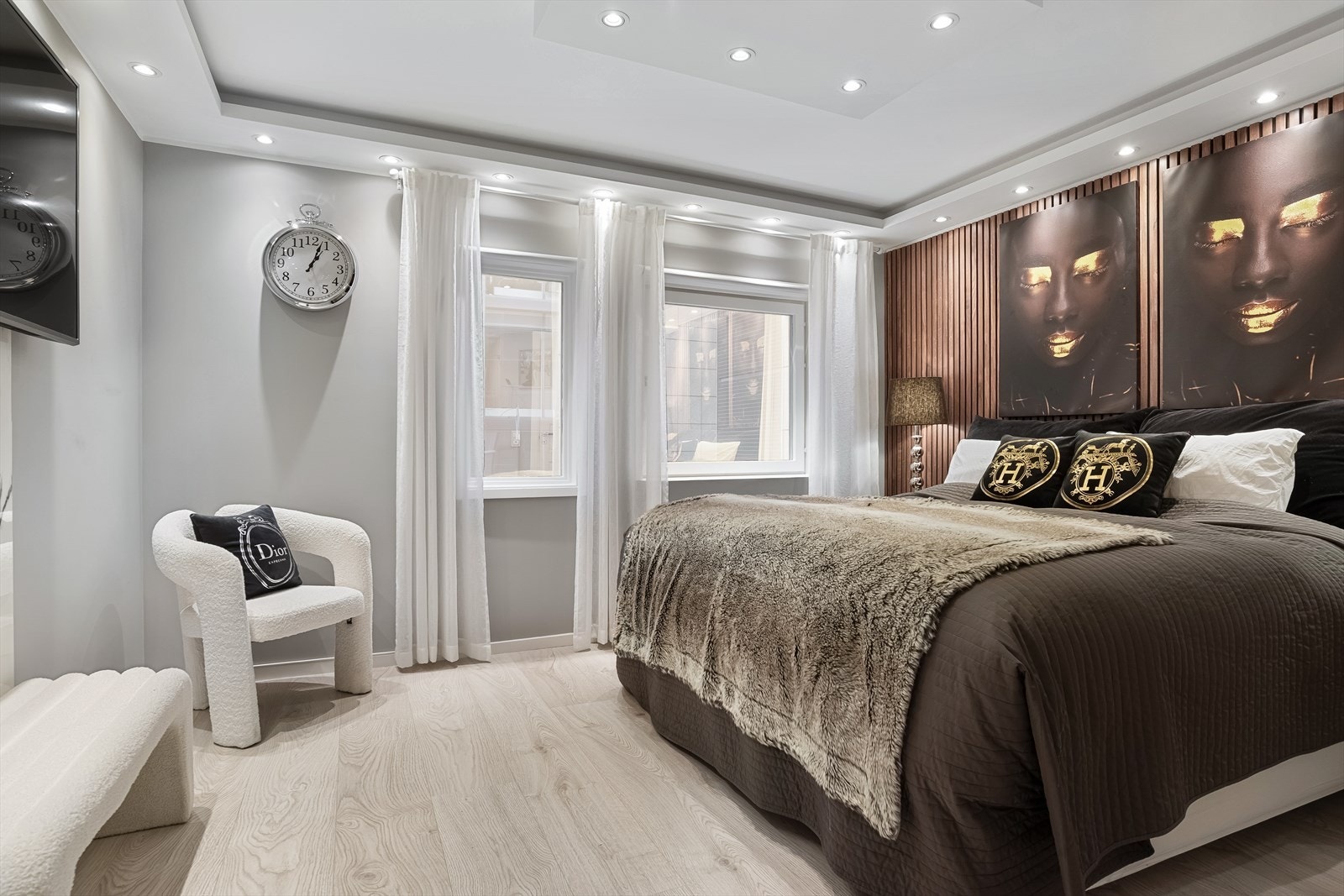 Hovedsoverommet er et lunt og behagelig rom for hvile og avkobling. Galleribilde