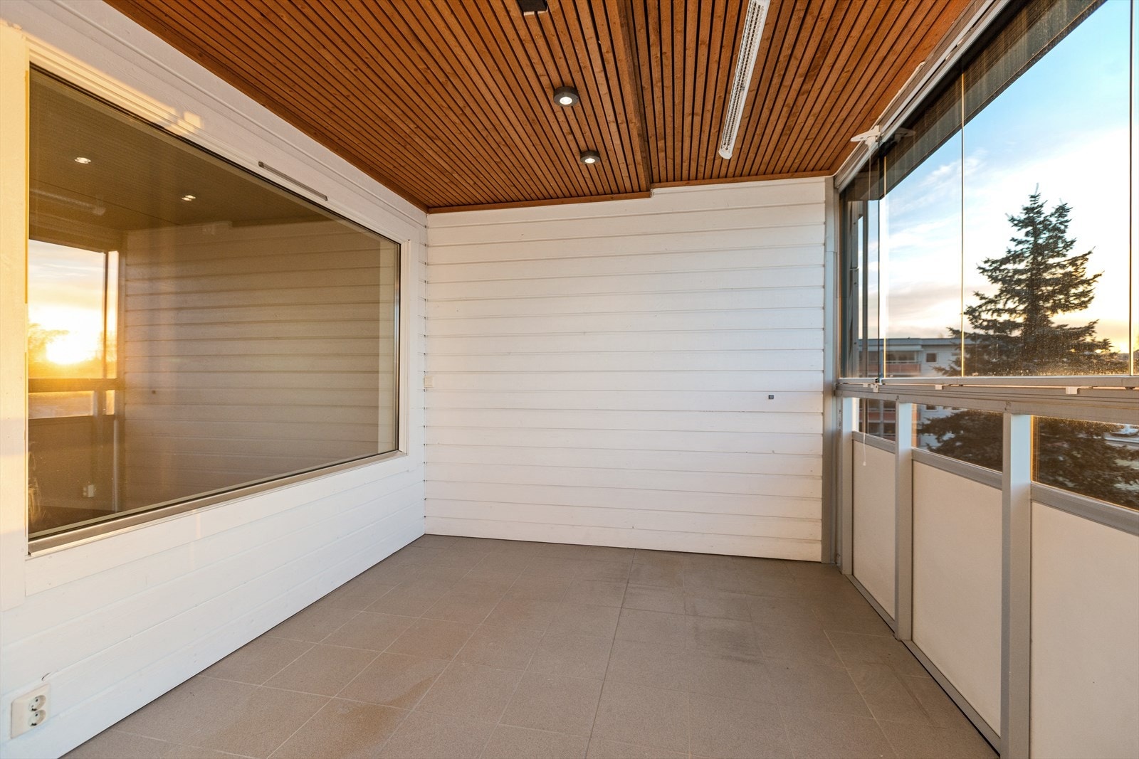 Balkong med utsikt Galleribilde