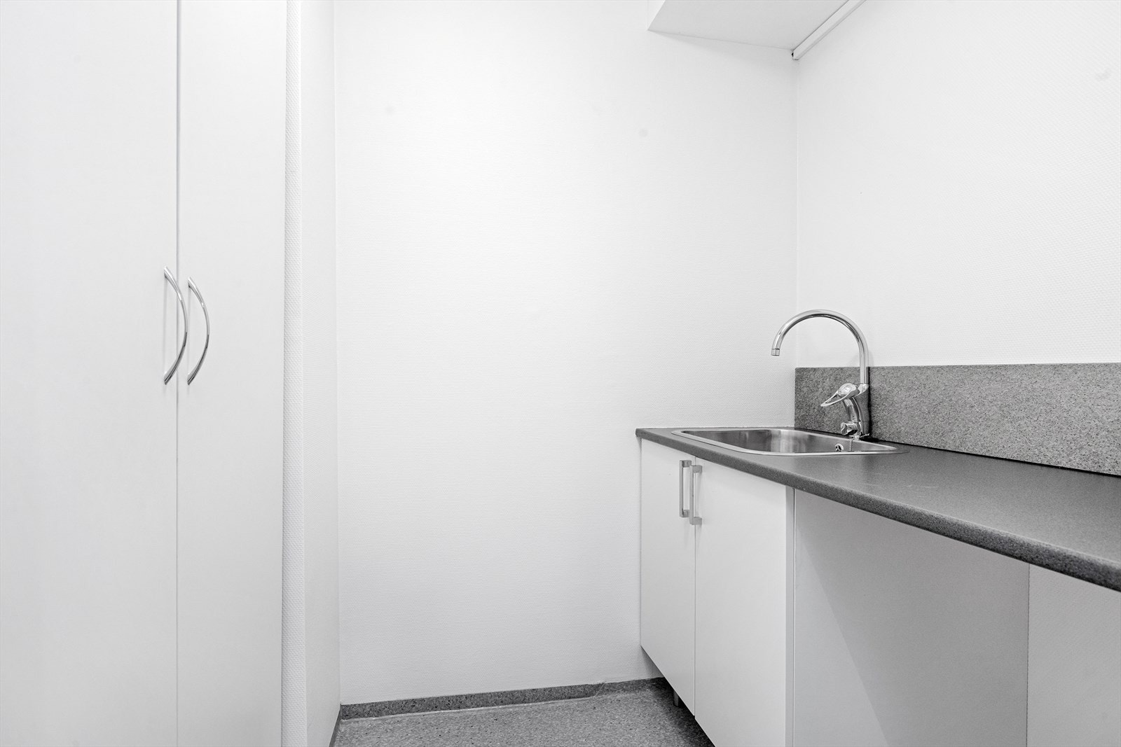 Vaskerom Galleribilde