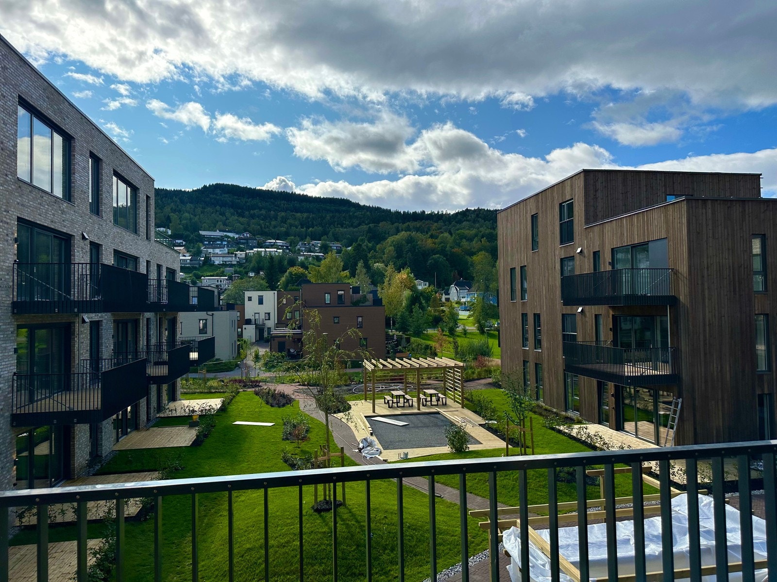 Utsikt fra balkong Galleribilde