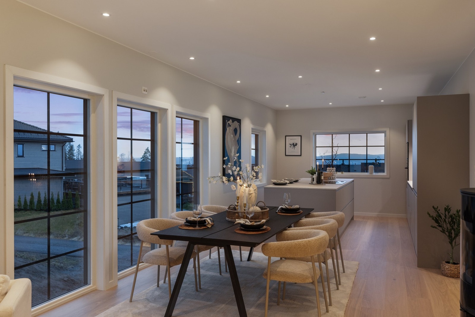 Velkommen til en splitter ny enebolig - Løykjelia 196 i Løkenåsen - Foto: Scott Kvitberg Galleribilde