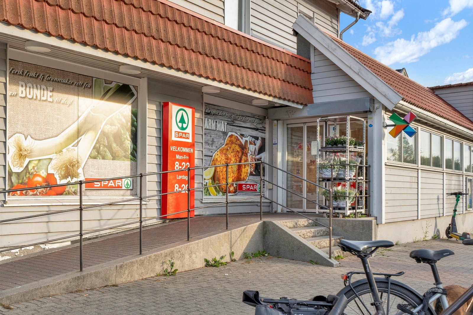 Nærområde - Spar på Simensbråten Galleribilde