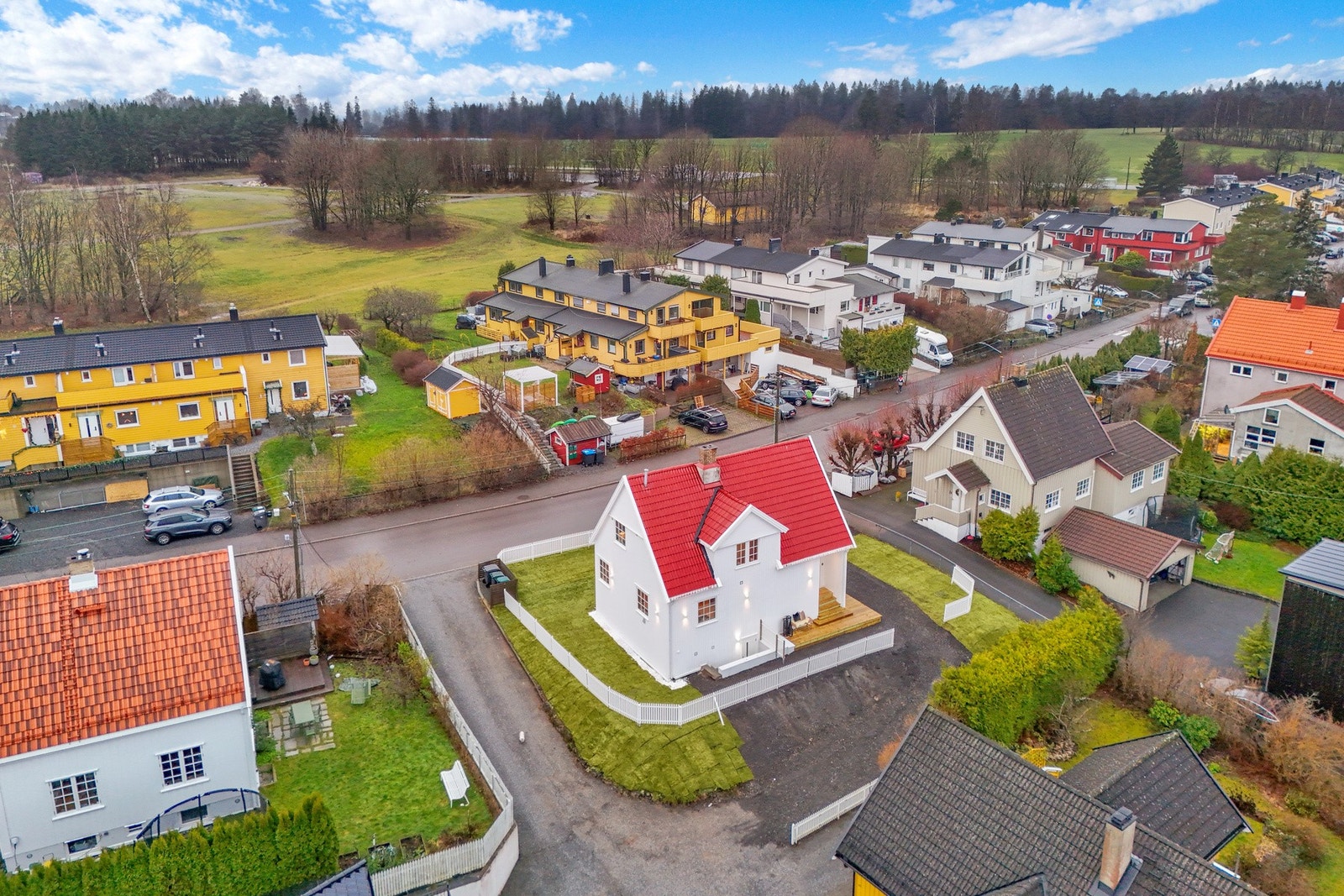 Beliggenheten er optimal, rett ved Ekebergsletta. Galleribilde