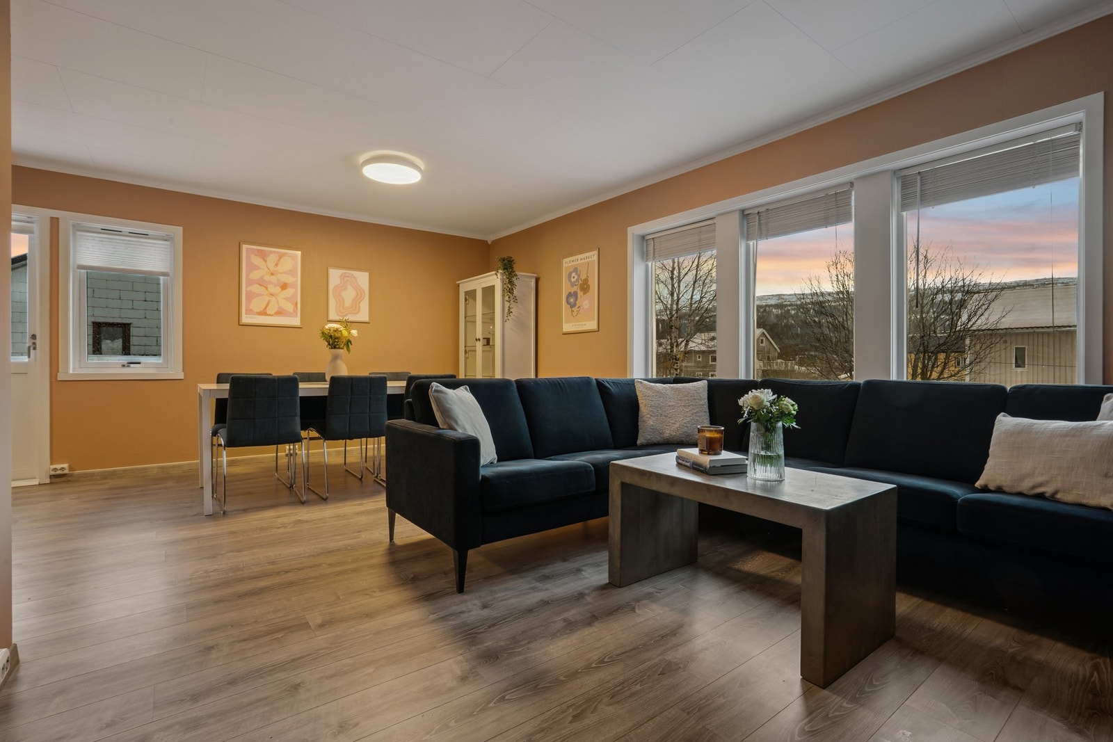 Halvpart av tomannsbolig sentralt på Gruben. 3 soverom. Garasje. Nært fasilitetene i nærområdet Galleribilde