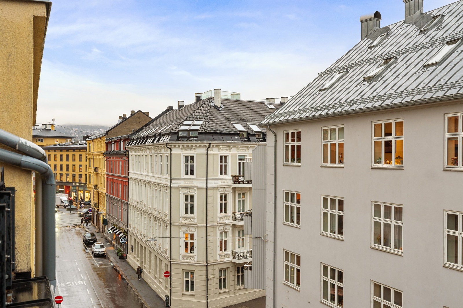 Utsikten gir et direkte blikk mot Majorstuveien og det pulserende nabolaget som omgir eiendommen. Galleribilde