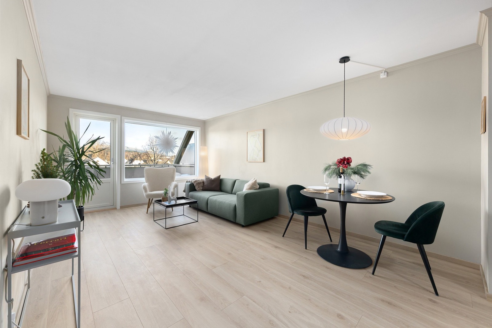 PrivatMegleren ved Svein Liavaag har gleden av å presentere Vestre Brugate 3 Galleribilde