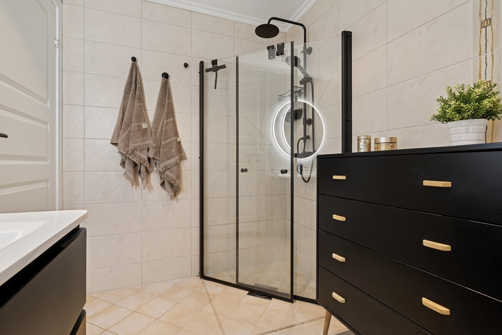 Avtrekk via balansert ventilasjon. Galleribilde