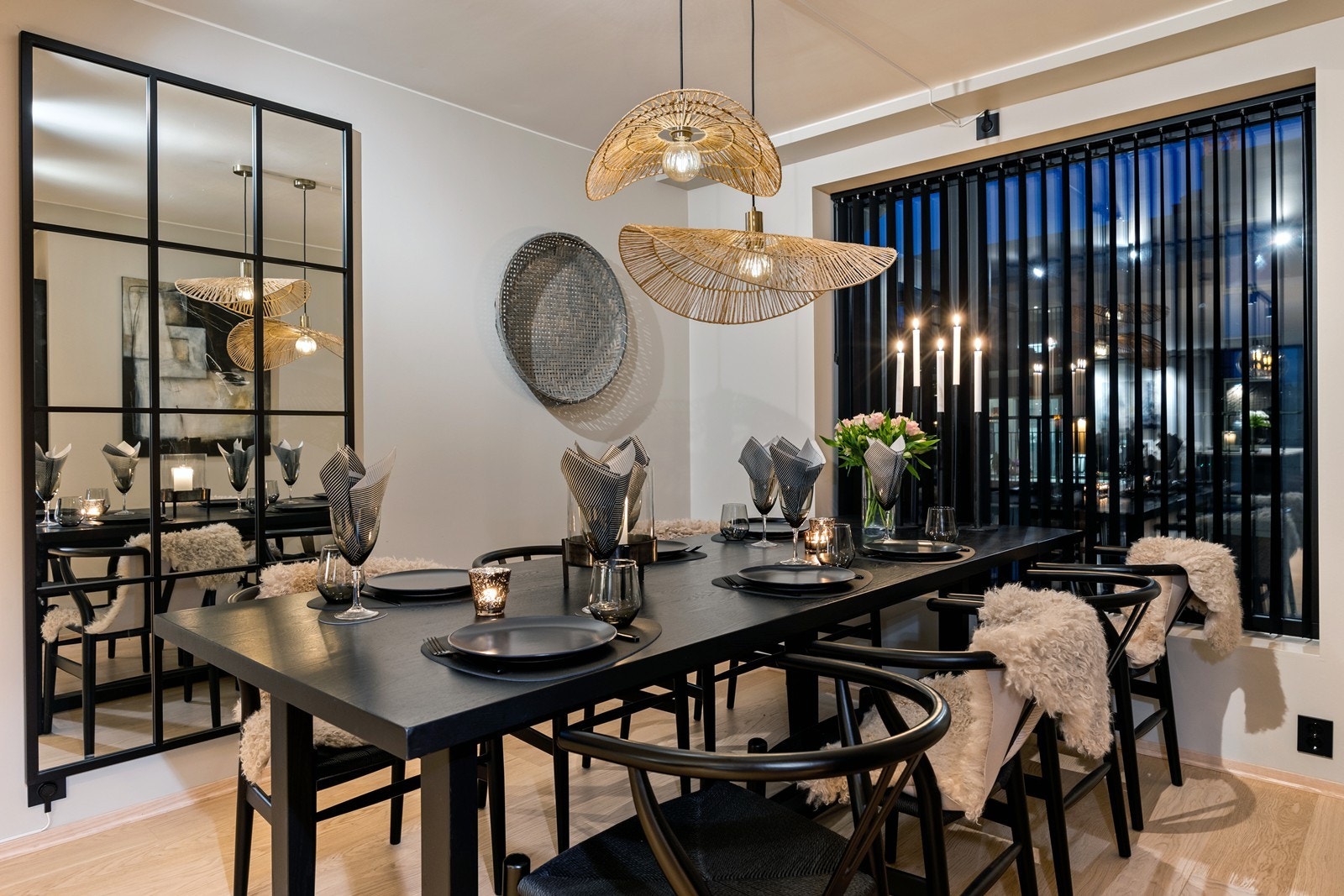 Her har man god plass til spisebord Galleribilde