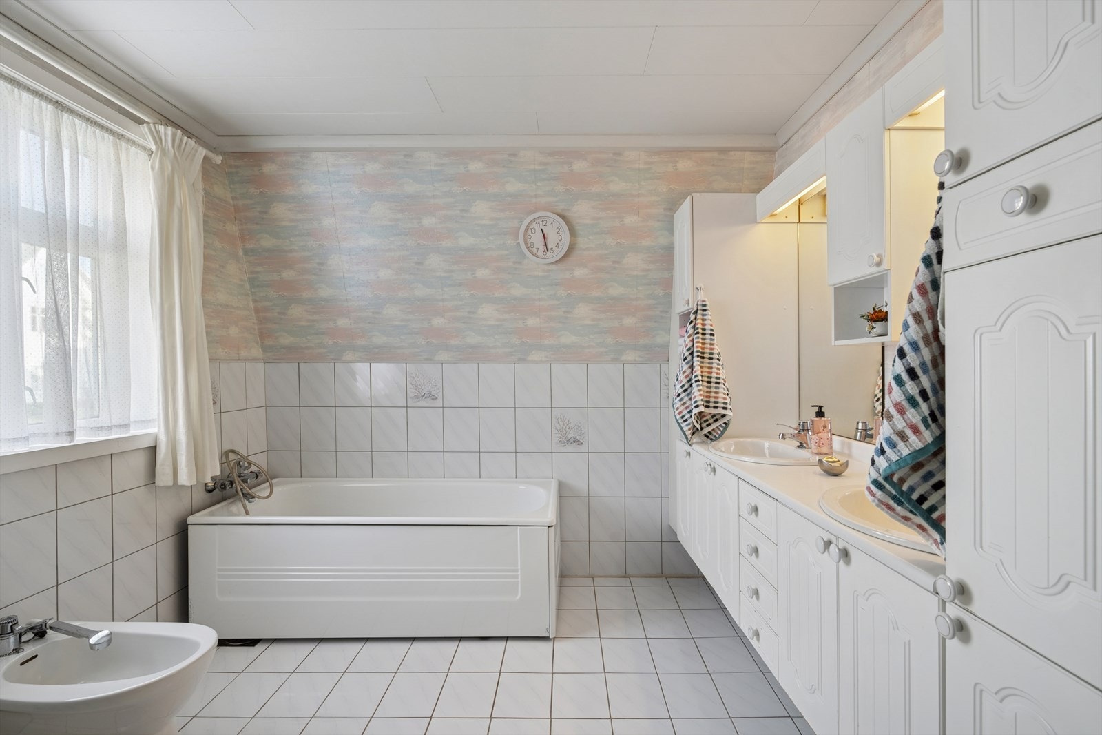 Elektriske varmekabler i gulv. Galleribilde