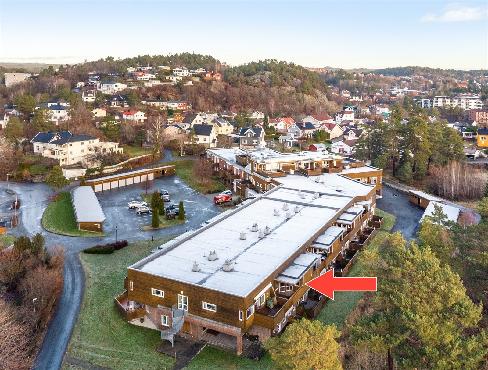 Leiligheten ligger i 2. etasje, i øverste etasje uten leiligheter over Galleribilde