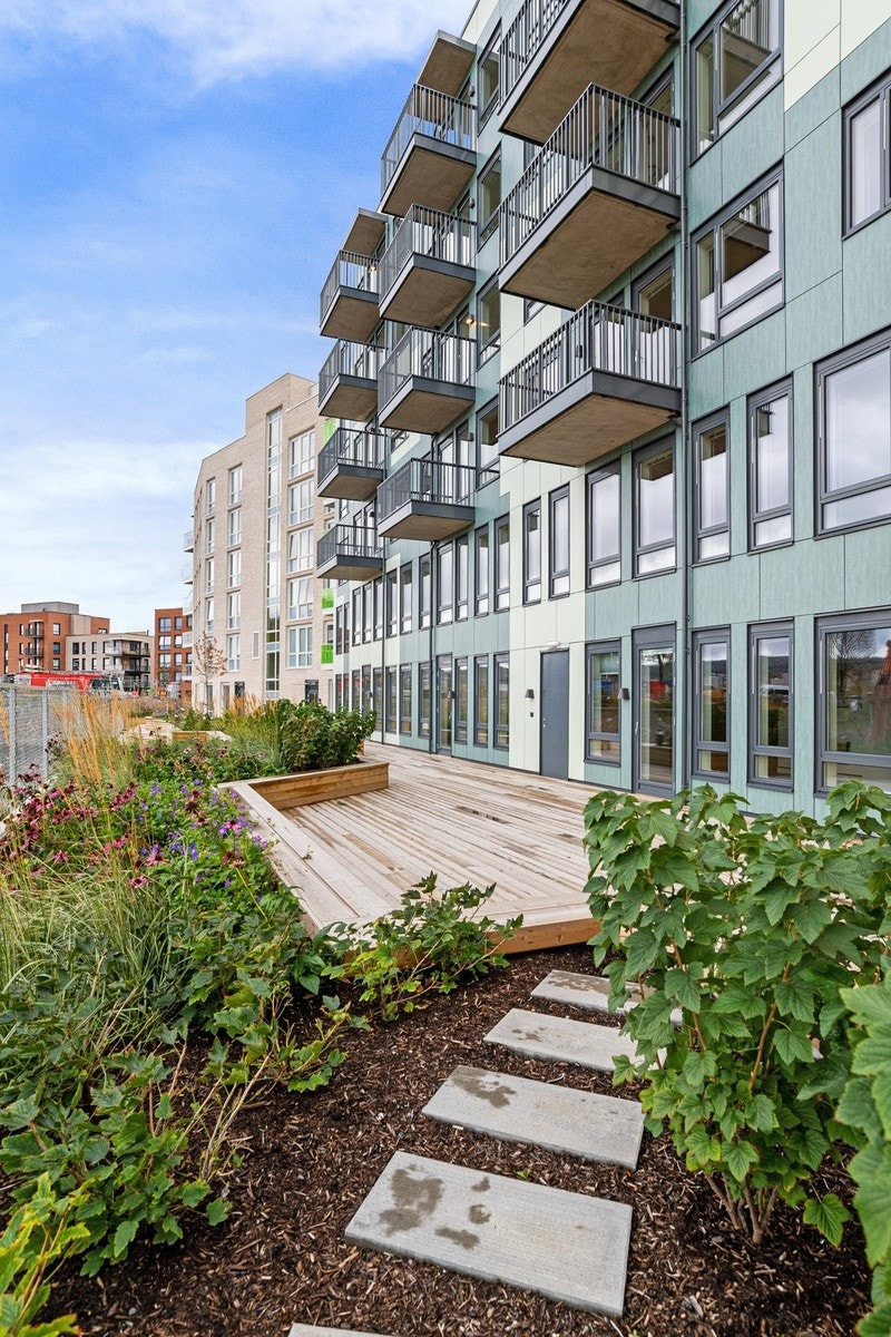 Fasade - bakhagen Galleribilde