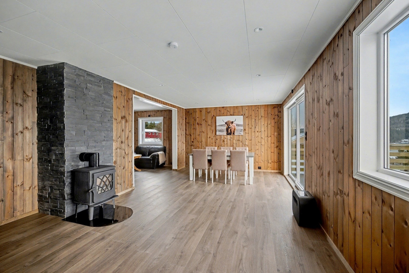 Stue og spisestue måler 26 kvm Galleribilde