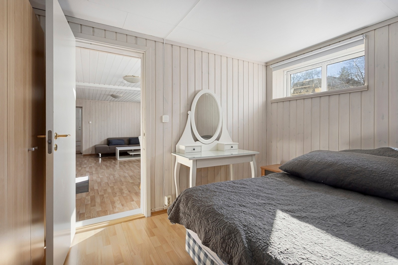 -Ekstra bilde av soverom i kjeller Galleribilde