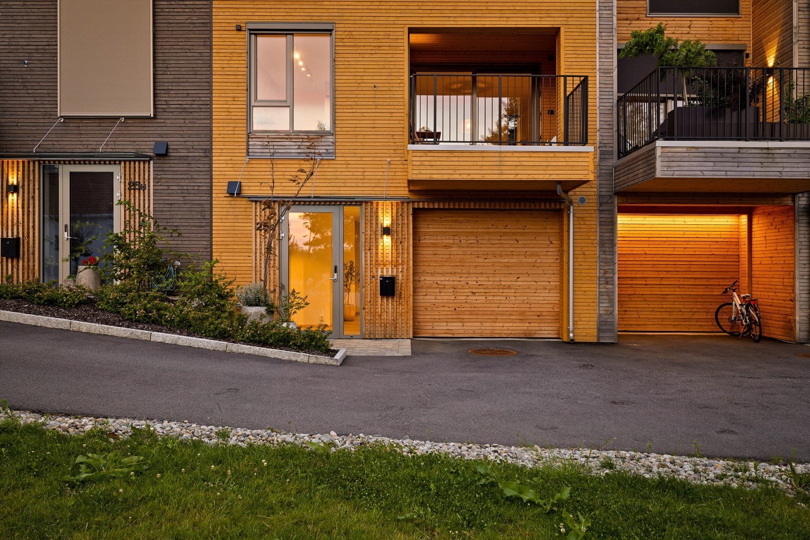 Garasjen er på ca. 35 kvm. Galleribilde