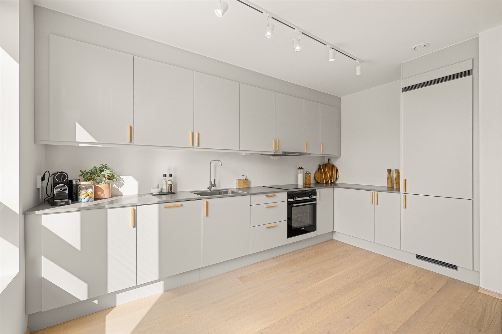 Kjøkkenet har kvalitetsinnredning fra Sigdal. Galleribilde