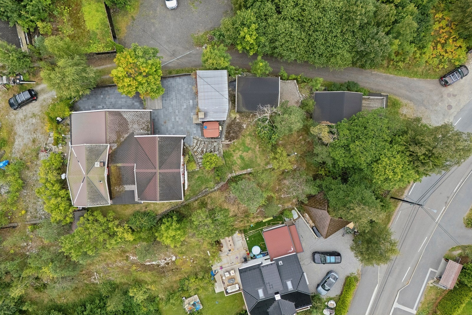 Oversiktsbilde av eiendommen. Galleribilde