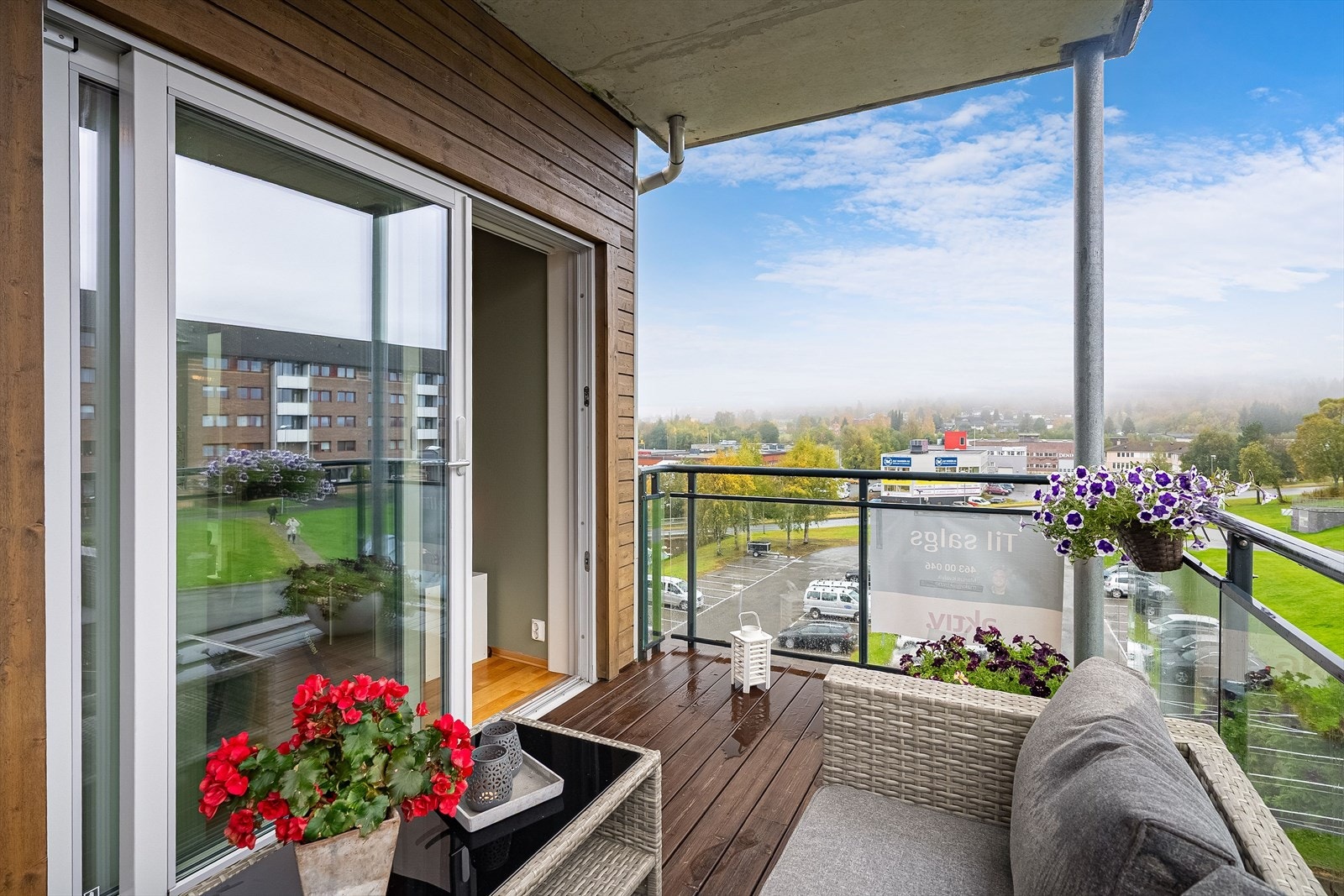 Boligen er tilkoblet fjernvarmeanlegg som skaper lun og behagelig varme året rundt. Galleribilde